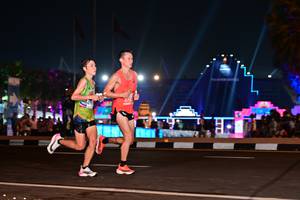 BIB: 476
                            <button type="button" onclick="openModal(15050421)" class="btn btn-primary btn-sm float-right btn-popup" data-toggle="modal" data-target=".modal-high-quality">
                        <i class="fas fa-shopping-cart"></i> Add to Cart
                    </button>
                                            <button type="button" onclick="isThisMe(15050421, true)" class="btn btn-success btn-sm float-right btn-popup btn-isme hidden" data-toggle="tooltip" data-placement="bottom" title="นี่คือรูปของคุณใช่ไหม คลิกที่นี่เพื่อเอาเข้าอัลบั้ม">
                        <i class="fas fa-plus"></i> Add to album
                    </button>
                    <button type="button" onclick="isThisMe(15050421, false)" class="btn btn-warning btn-sm float-right btn-popup btn-isnotme hidden">
                        <i class="fas fa-ban"></i> Remove from album
                    </button>